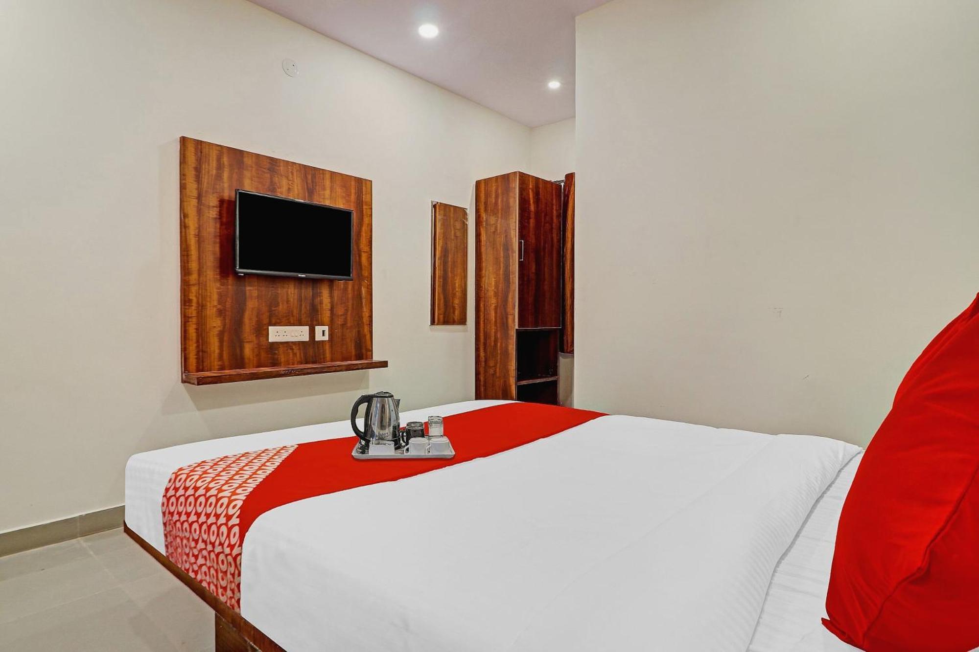 Hotel O Night Eye 海得拉巴 外观 照片