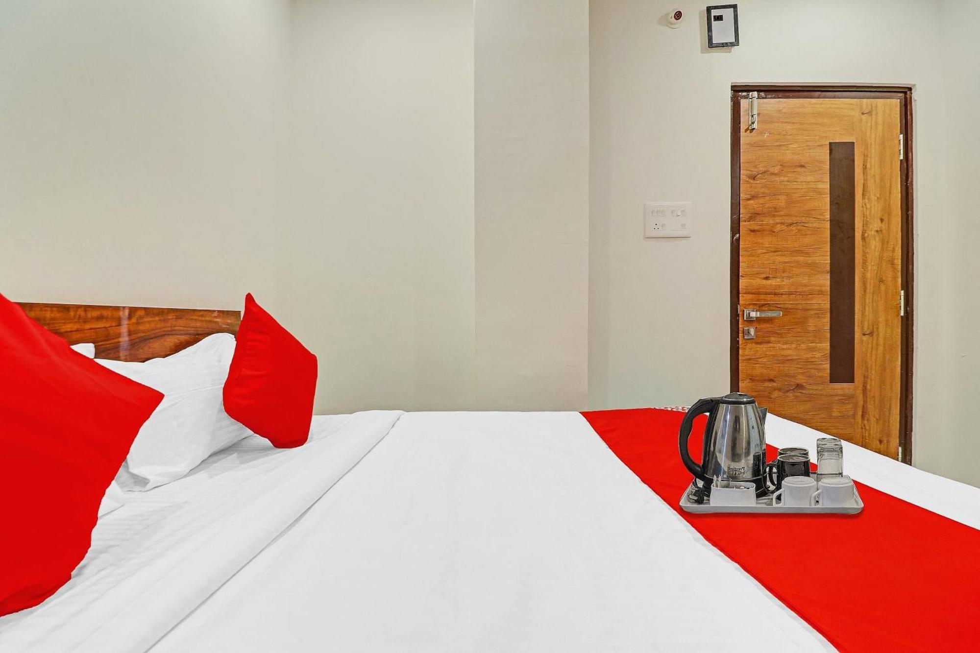 Hotel O Night Eye 海得拉巴 外观 照片